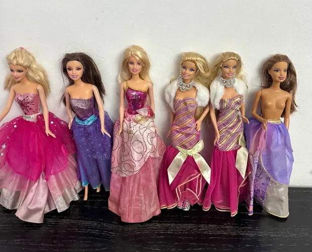 Lote com 6 bonecas Barbie originais usadas Leia a descrição