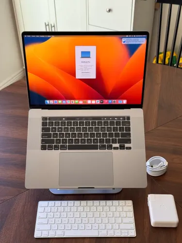 MacBook Pro 16 polegada Core i9 32GB Radeon 4GB SSD 1TB 