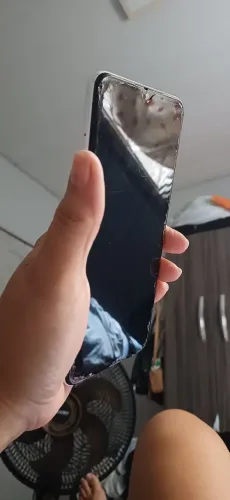 Dois celulares em ótimo estado