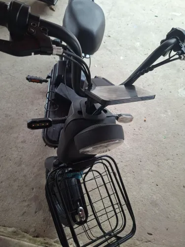 Motinha eletrica pouco uso , pra vender rápido