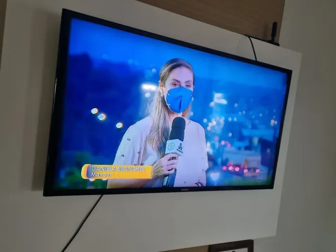 Vende-se Televisão,  32pol, Samsung 