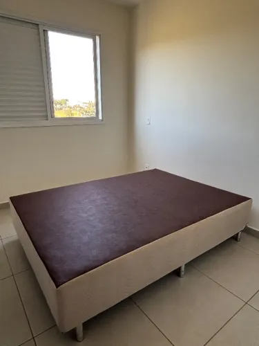 Cama box suede