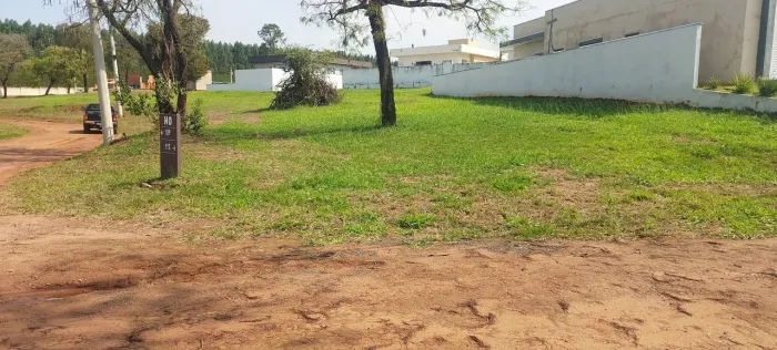 Terreno de esquina a venda no ninho verde ll eco residence em Pardinho