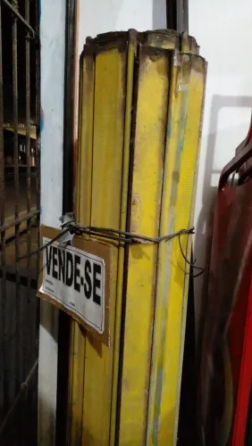 Vende - se 2 Portas de Rolo