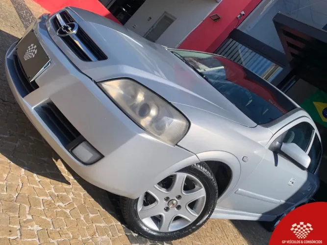 Chevrolet Astra Sed. Advant. 2.0 8V MPFI Flexp. 4P 2004
