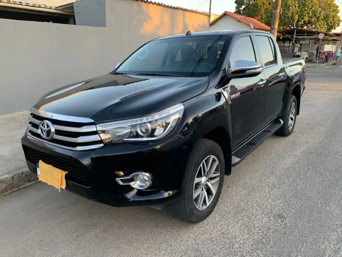 Toyota Hilux CD SRX 4X4 2.8 TDI 16V Diesel Aut. 2017