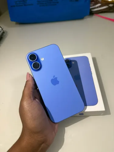 iPhone 16