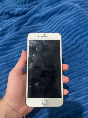 iPhone 8 Plus