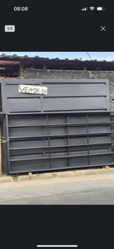 Vende-se portão