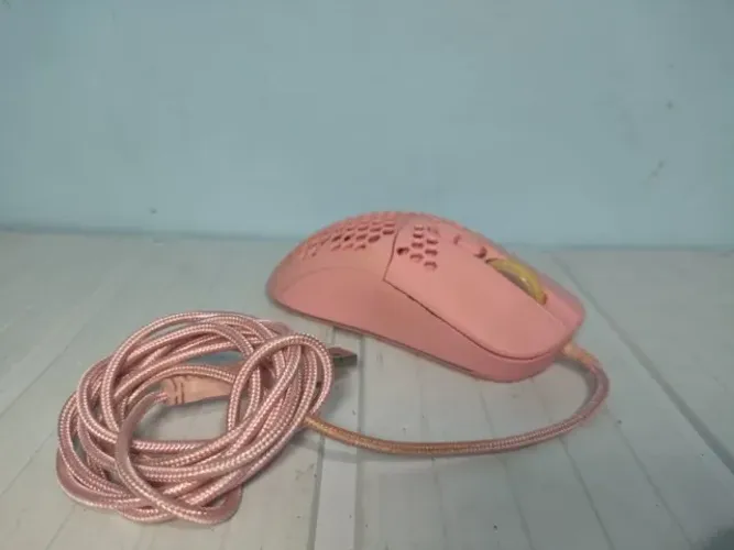 Mouse Gamer Rosa USB com Cabo Revestido