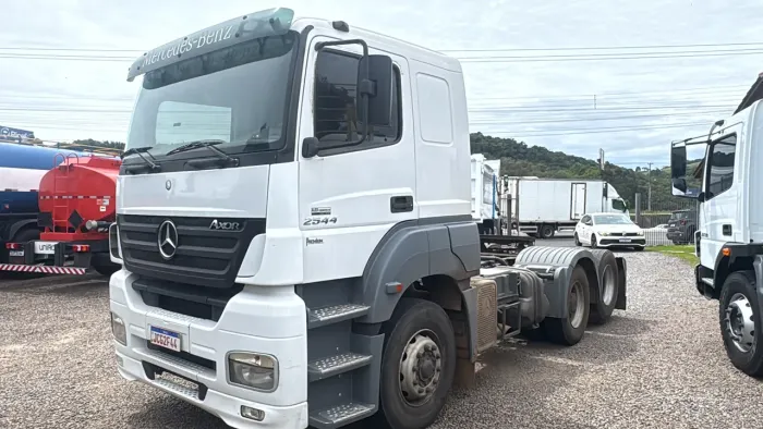 Axor 2544 Premium 2011/12
