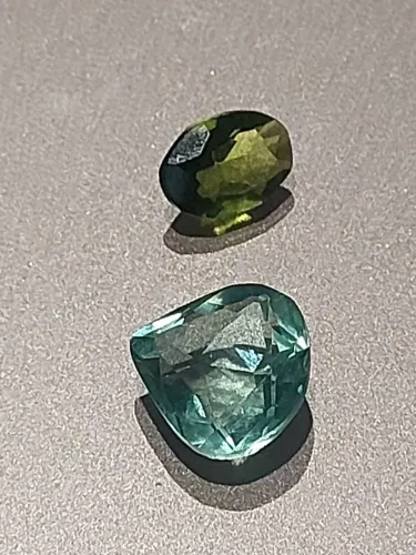 2 lindos topázios