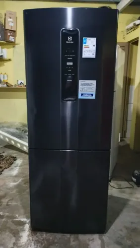 Geladeira Electrolux Frost Free Inverse Black Inox 490 Litros Funcionando Perfeitamente