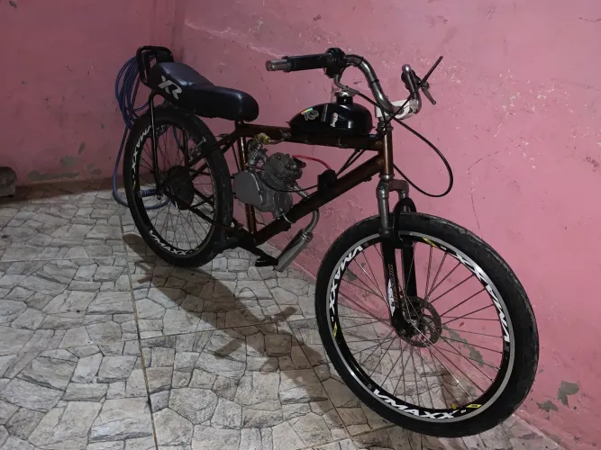 Bike motorizada zera pra vender ligeiro