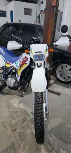 Moto DT 200R