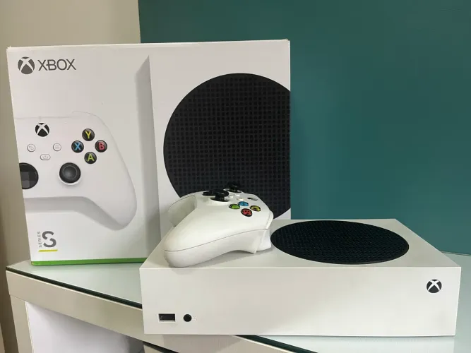 Xbox Series S 512GB SEMINOVO 
