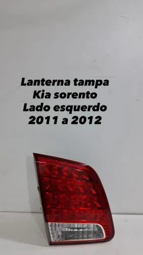 Lanterna Tampa Kia Sorento Lado Esquerdo 2011 a 2012 com Detalhe