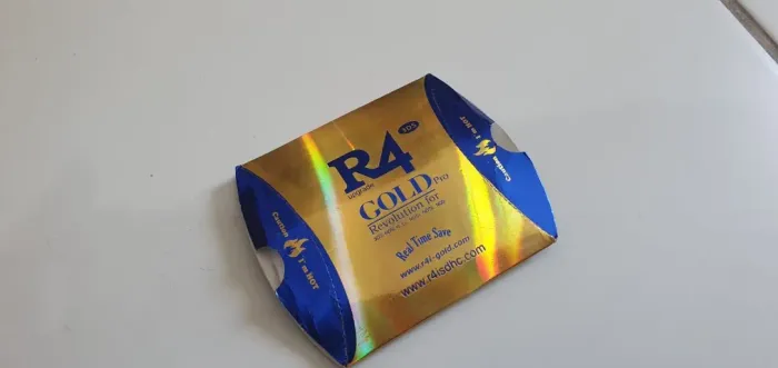 R4 Gold Pro SDHC - Nintendo DS / DSi / 3DS (NOVO)