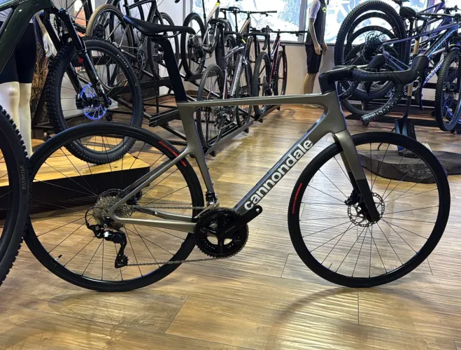BICICLETA CANNONDALE SUPER SIX EVO 54