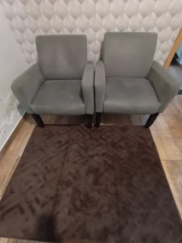 Troco por mesa poltrona nova