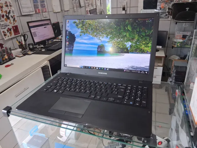 Notebook Samsung Dual Core, SSD e 8gb