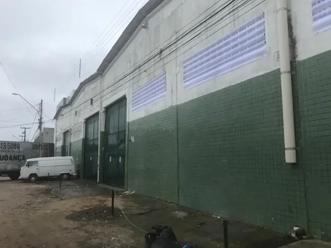 GC  PORTA LARGA / 420 M²/01 QTOS /LOCAÇÃO
