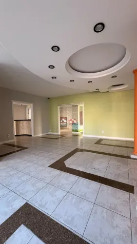Ponto Comercial com Edícula na av. Adhemar de Barros - São José Dos Campos.