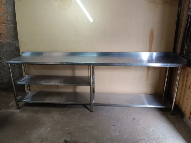 Mesa de inox grande 270X50X87
