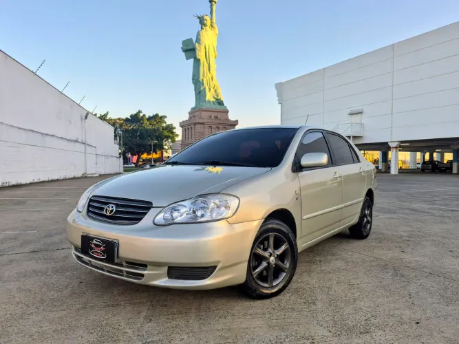 Toyota Corolla XLI 1.6 16V 110cv Aut. 2004