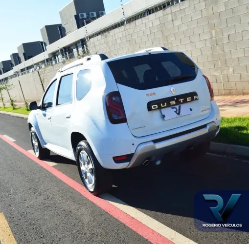 Renault Duster Dynamique 2.0 Hi-flex 16V Aut. 2016