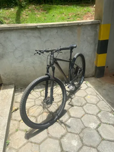 Bicicleta Groove SKA 90 Toda Shimano Aro 29