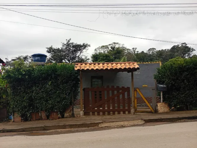 Linda Chácara estilo rancho