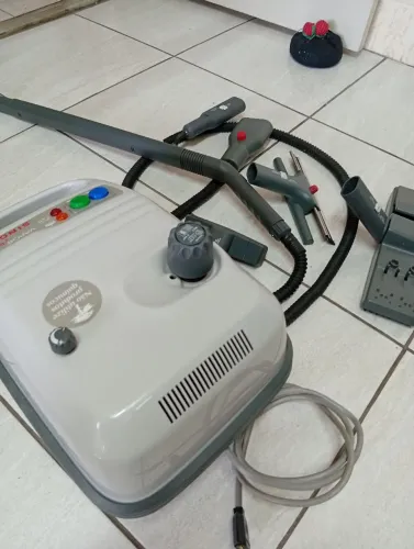 Limpador a vapor