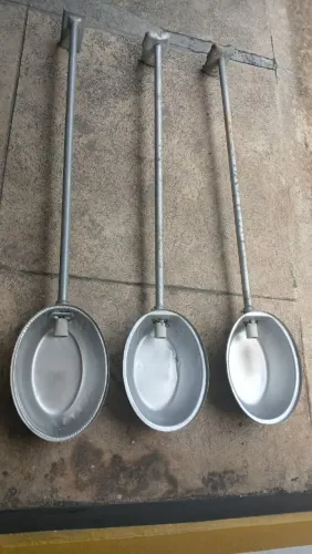 Luminária com braço (kit com 3) por 80,00por 100 