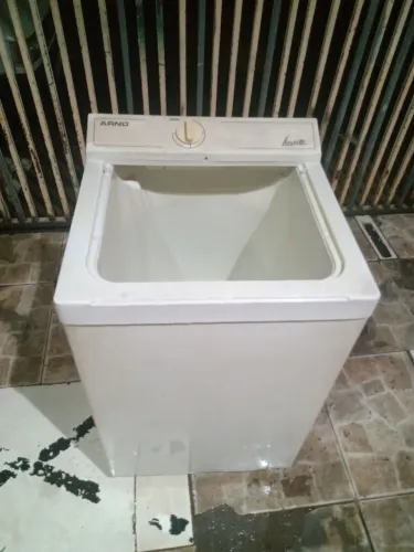 Vdd urgente de tanquinho Arno de 10 kilos funcionando perfeito ótimo