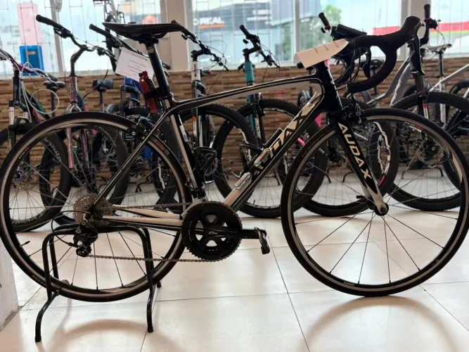 Bike Speed Audax Carbon Shimano 105 | Tamanho 51 - bicicleta