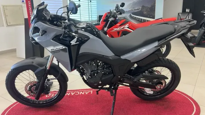Sahara 300 cinza perolizado completa 2027