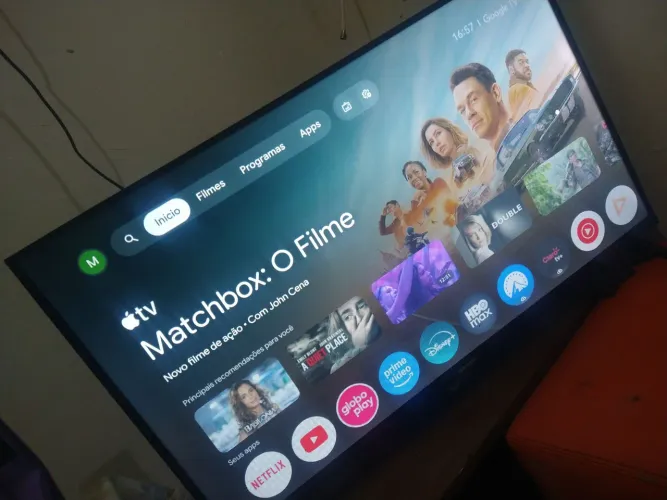 Uma televisão