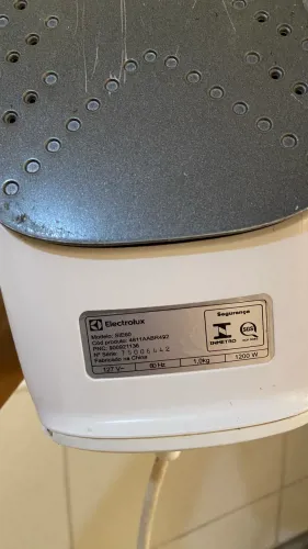 Ferro de passar Electrolux