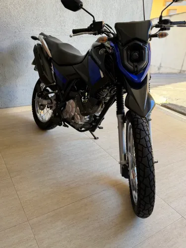 Yamaha Crosser único dono ?