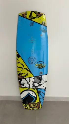 Prancha Wakeboard LiquidForce 139 Barco ou Cable