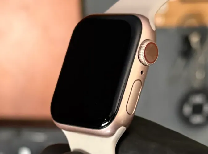 Apple Watch Series 6 40mm (rose)