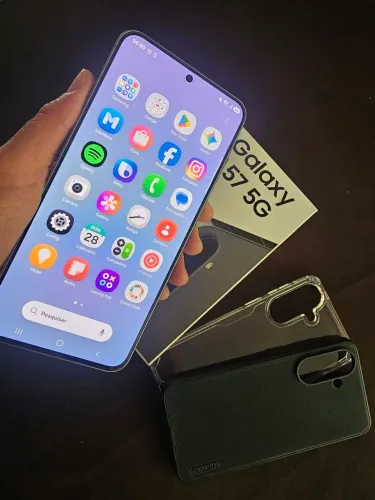 Samsung Galaxy A57 8gb/256gb Semi novo 1 semana de uso somente 