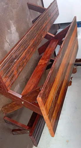 Mesa rústica de madeira maciça Angelim vermelho e peroba rosa 