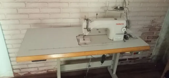 Máquina Reta industrial