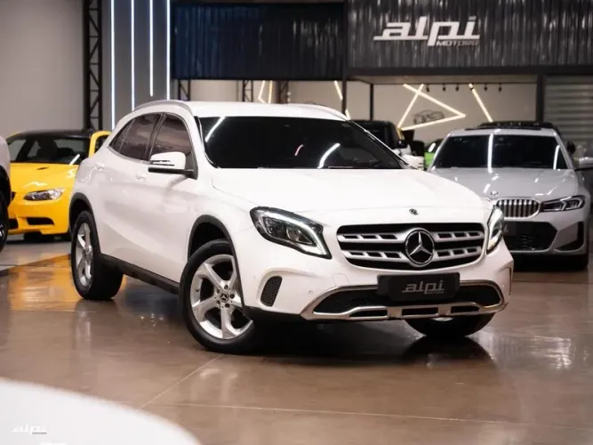 Mercedes-Benz CLA-200 First Edition 1.6 TB 16V Aut. 2020
