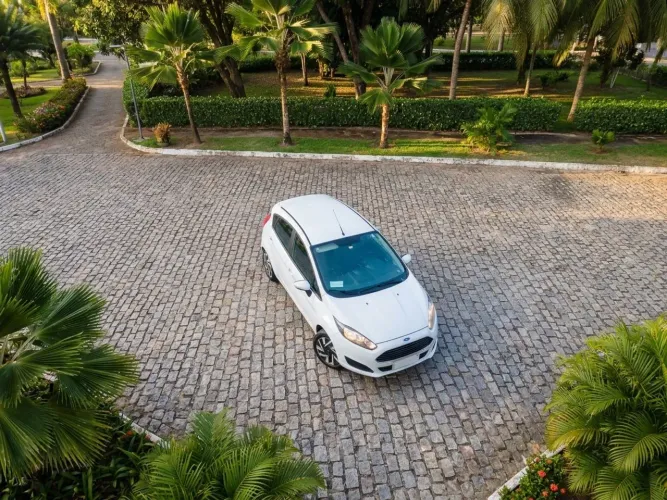 Ford Fiesta 1.5 16V Flex Mec. 5P 2015