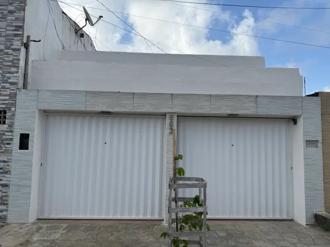 Mobília e casa. (Aceito troca)