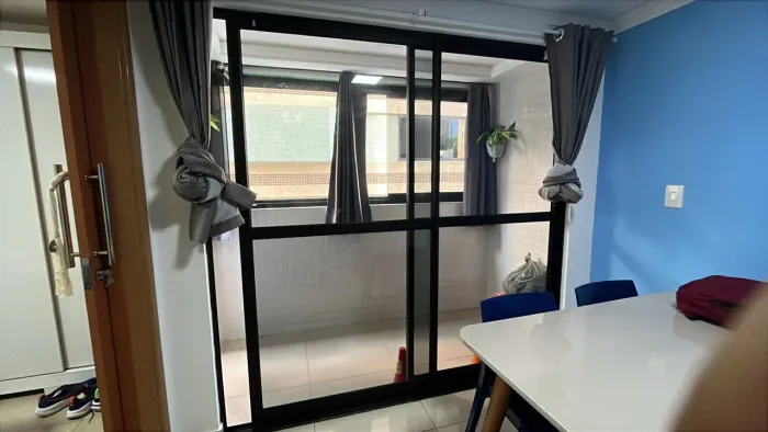 Porta para varanda ou entrada de comércio
