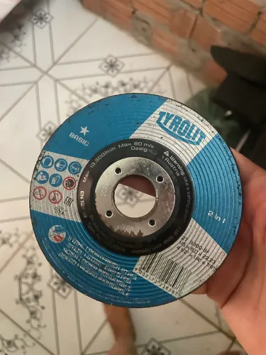 Caixa com 9 Discos de Desbaste Tyrolit 115mm para Aço e Ino